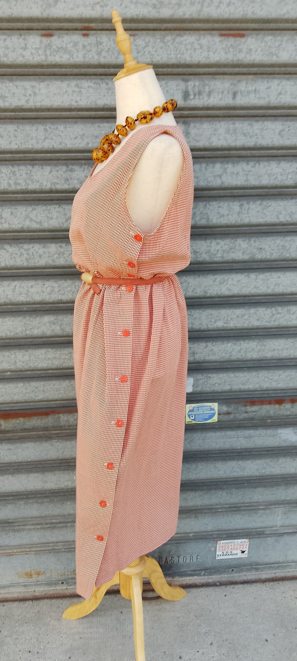Vestito smanicato